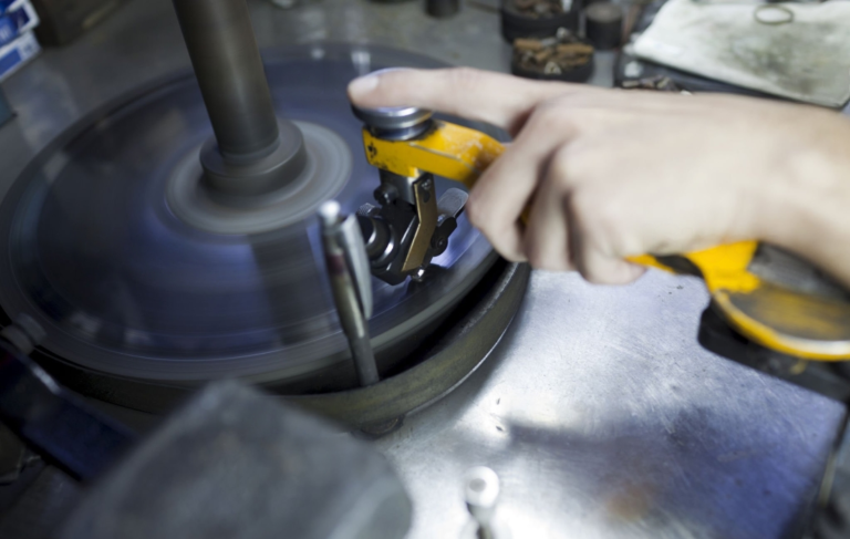 polishing_and_cutting_diamonds